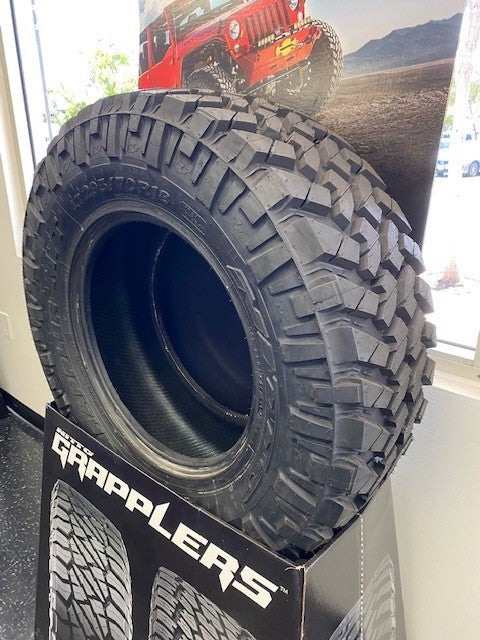 37X12.50R17 TRAIL GRAPPLER TIRES